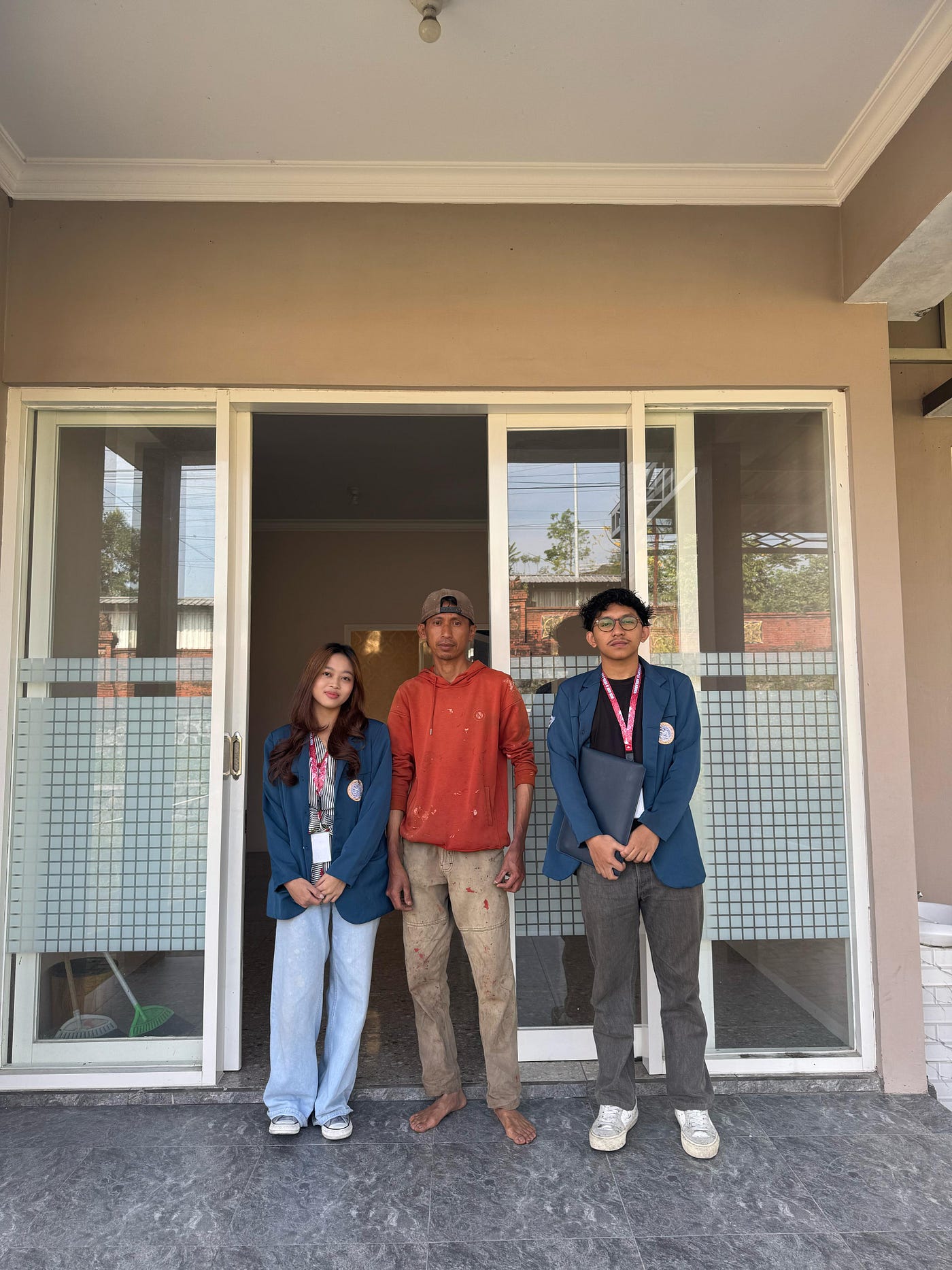 KKN-BBK 6 Unair Hidupkan Kembali Villa Desa Padusan Lewat Program Jago Jualan Desa”