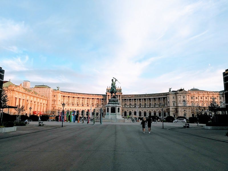 Guia KLM de Viena, a terra da música clássica