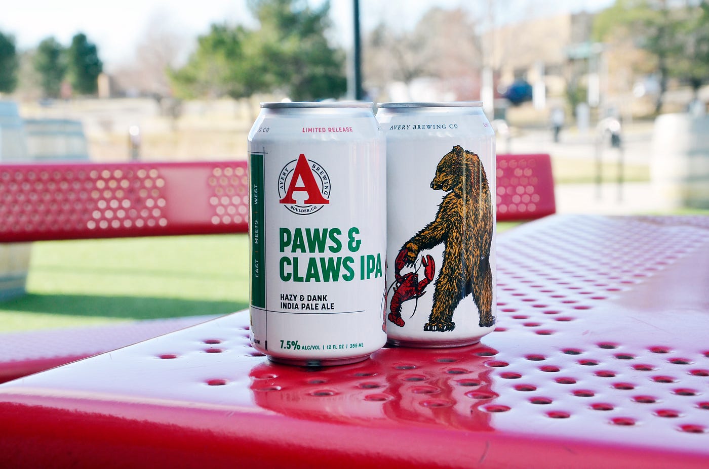 en milliard butiksindehaveren Tidlig Paws & Claws IPA: East Coast Meets West Coast | by Avery Brewing Co |  averybrewingco
