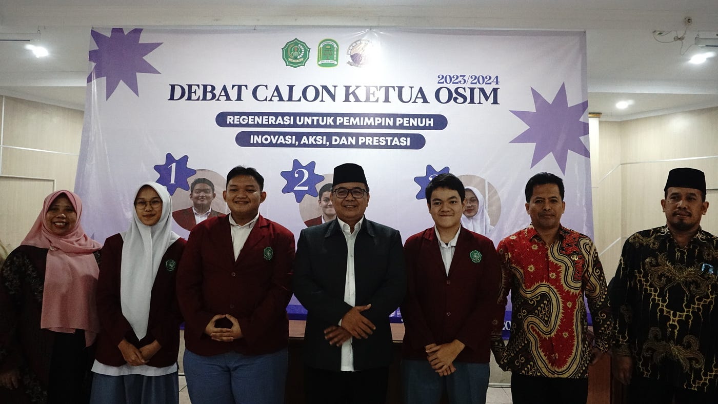 Debat Antar Calon Ketua OSIM: Persaingan Untuk Memimpin Masa Depan Sekolah
