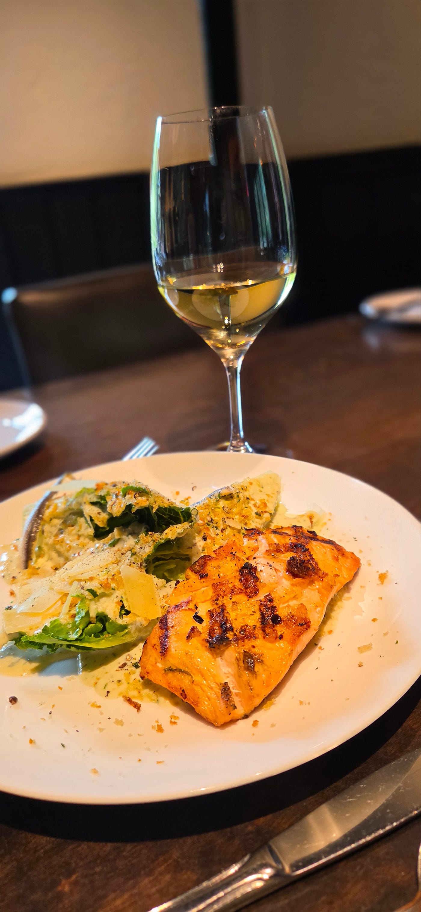 Vail’s Culinary Gem: Deanne Drake’s Spectacular Lunch at Russell’s Steakhouse
