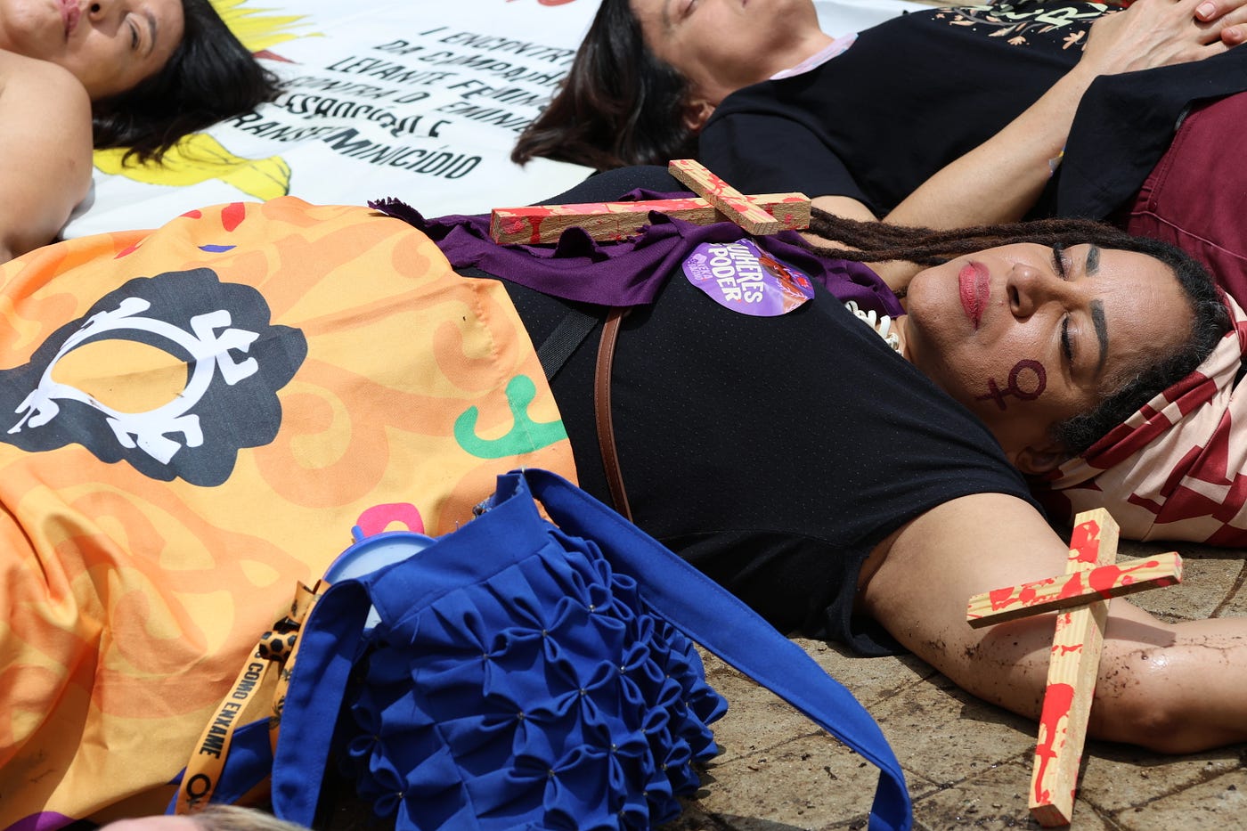 Vivas, Livres e Sem Medo: Mulheres se Levantam em Brasília para Reafirmar o Óbvio — violência…