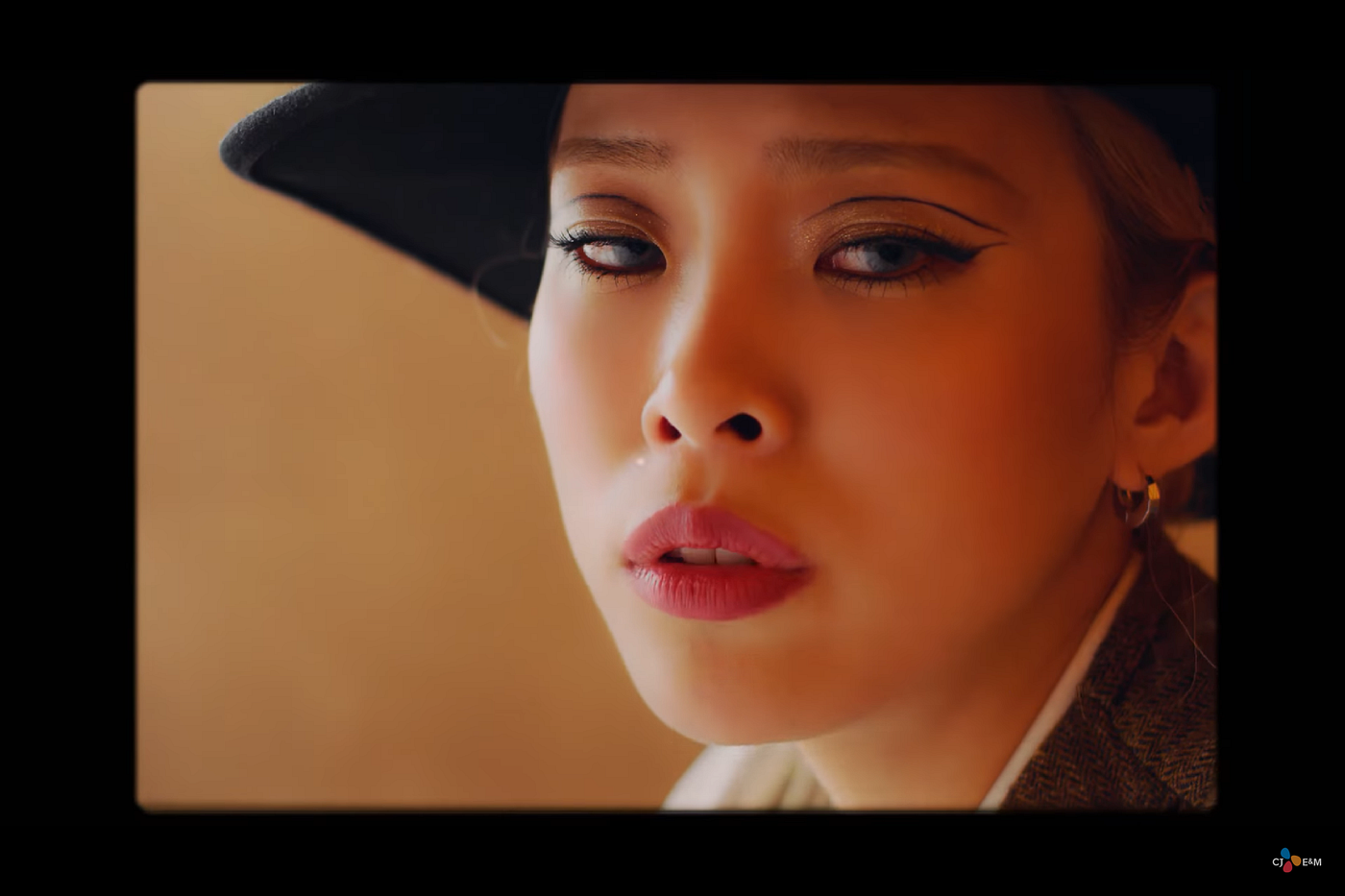A Bad Review of Heize's Jenga (ft. Gaeko) | by Ling Mok | Medium