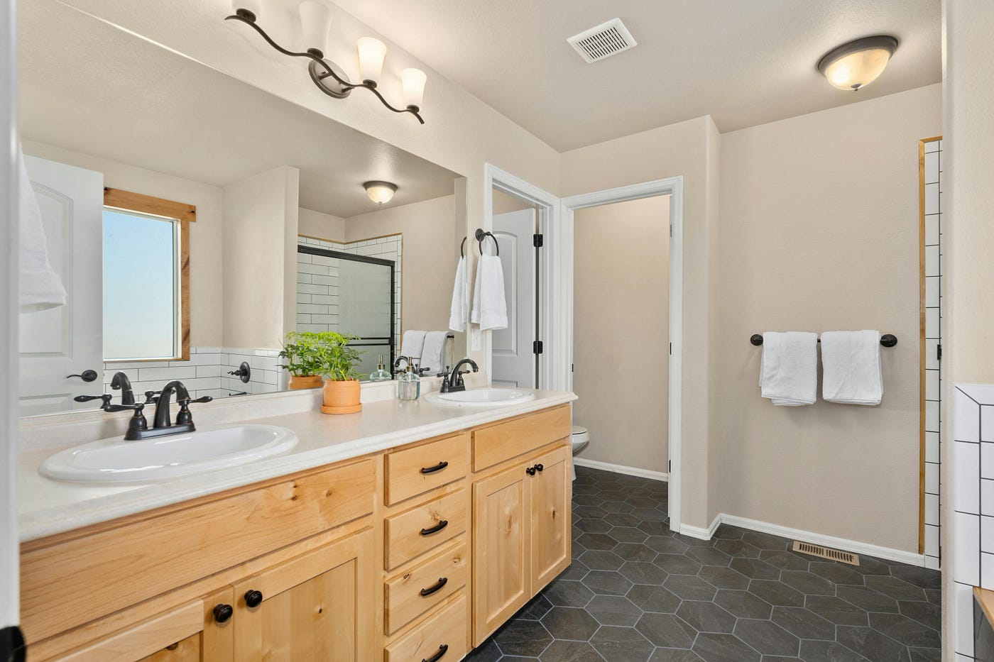 Jack And Jill Bathroom Ideas