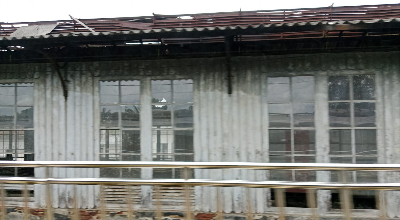 Banjar station at elevation of +32 m and a ruin.
