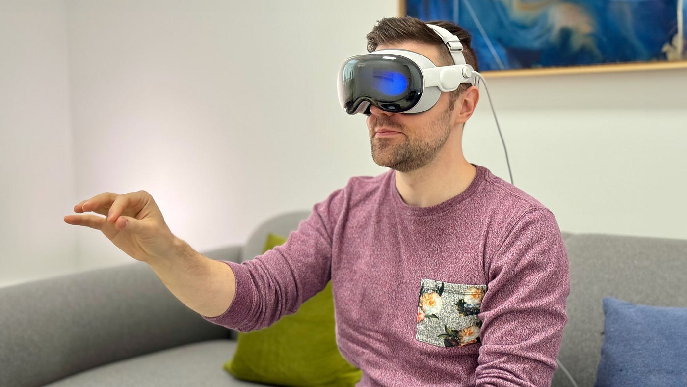 Exploring the Apple Vision Pro: Understanding Security Concerns and Apple’s Action Plan