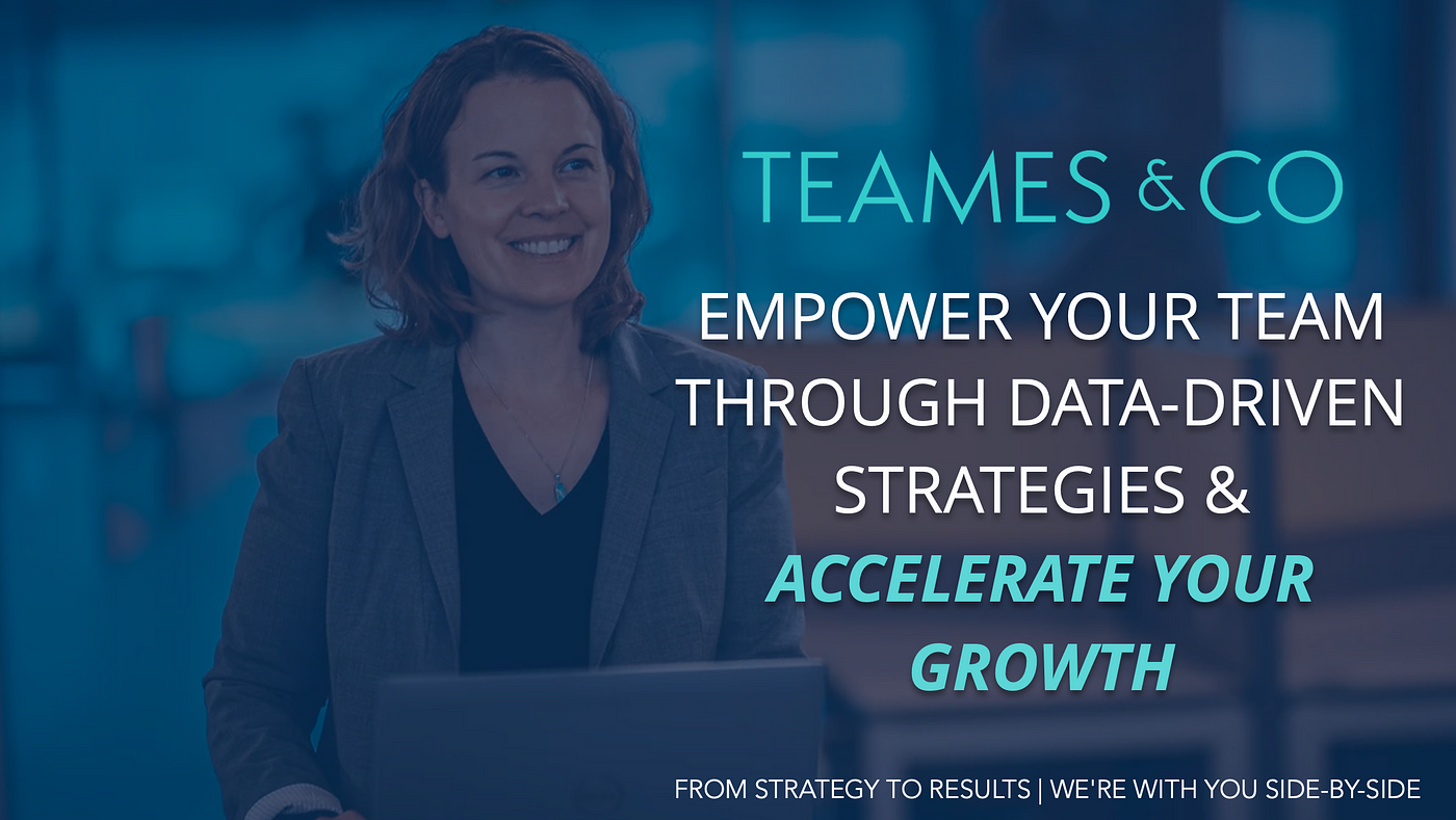 Founder of TEAMES & CO standing at a computer with text next to it. Empower your team through data-drive strategies & accelerate your growth