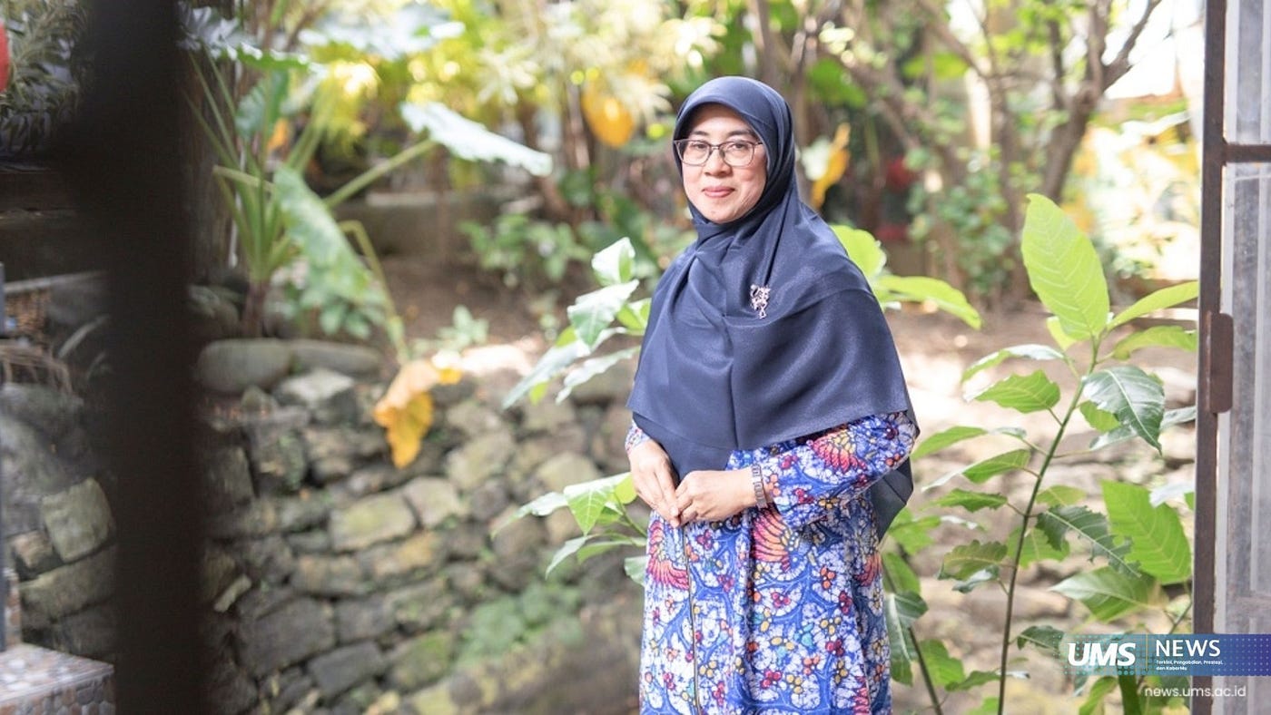 Guru Besar Ilmu Keperawatan Jiwa Fakultas Ilmu Kesehatan (FIK) Universitas Muhammadiyah Surakarta (UMS), Prof. Arum Pratiwi, S.Kp., M.Kes., Ph.D.,