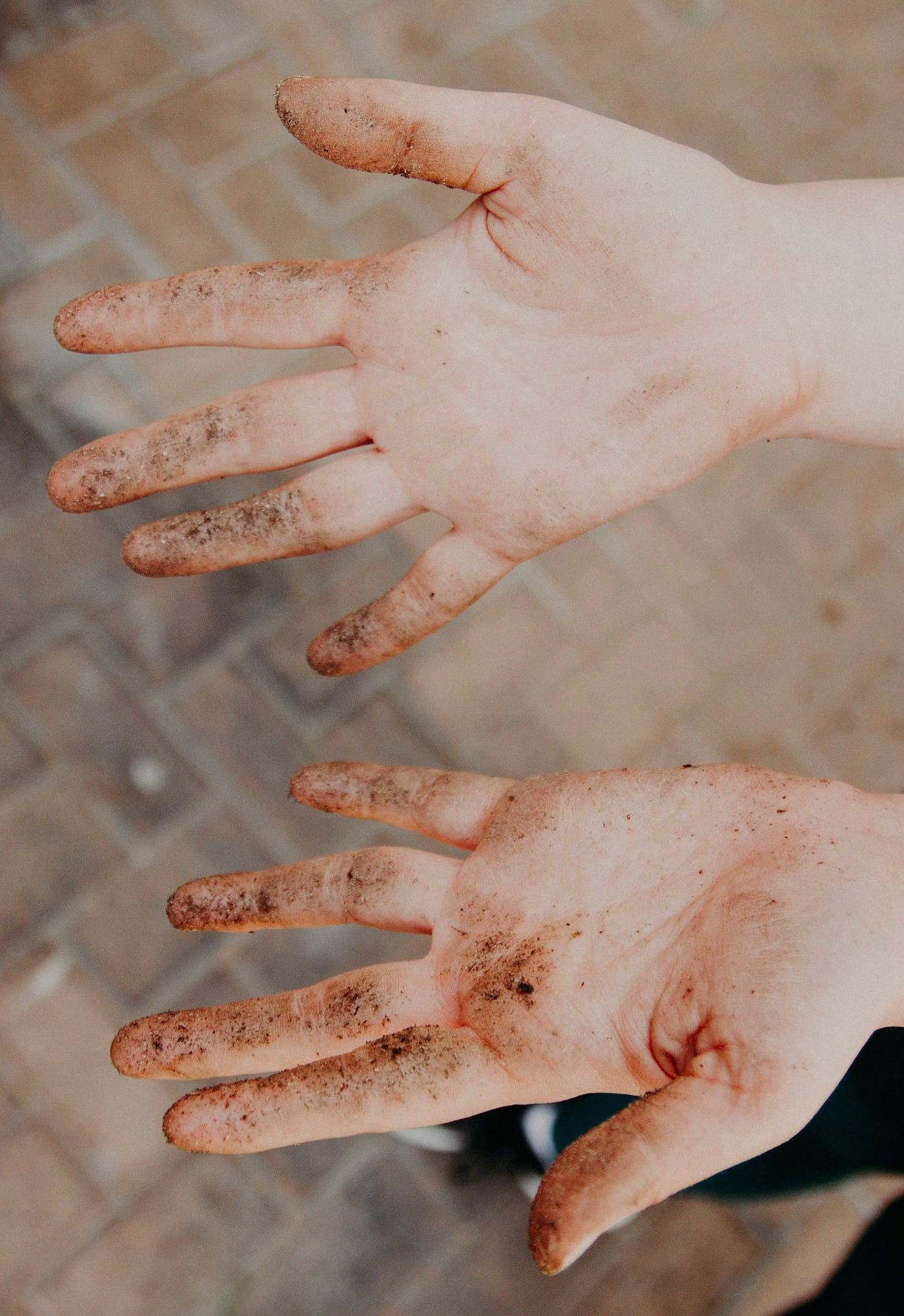 DIRTY HANDS
