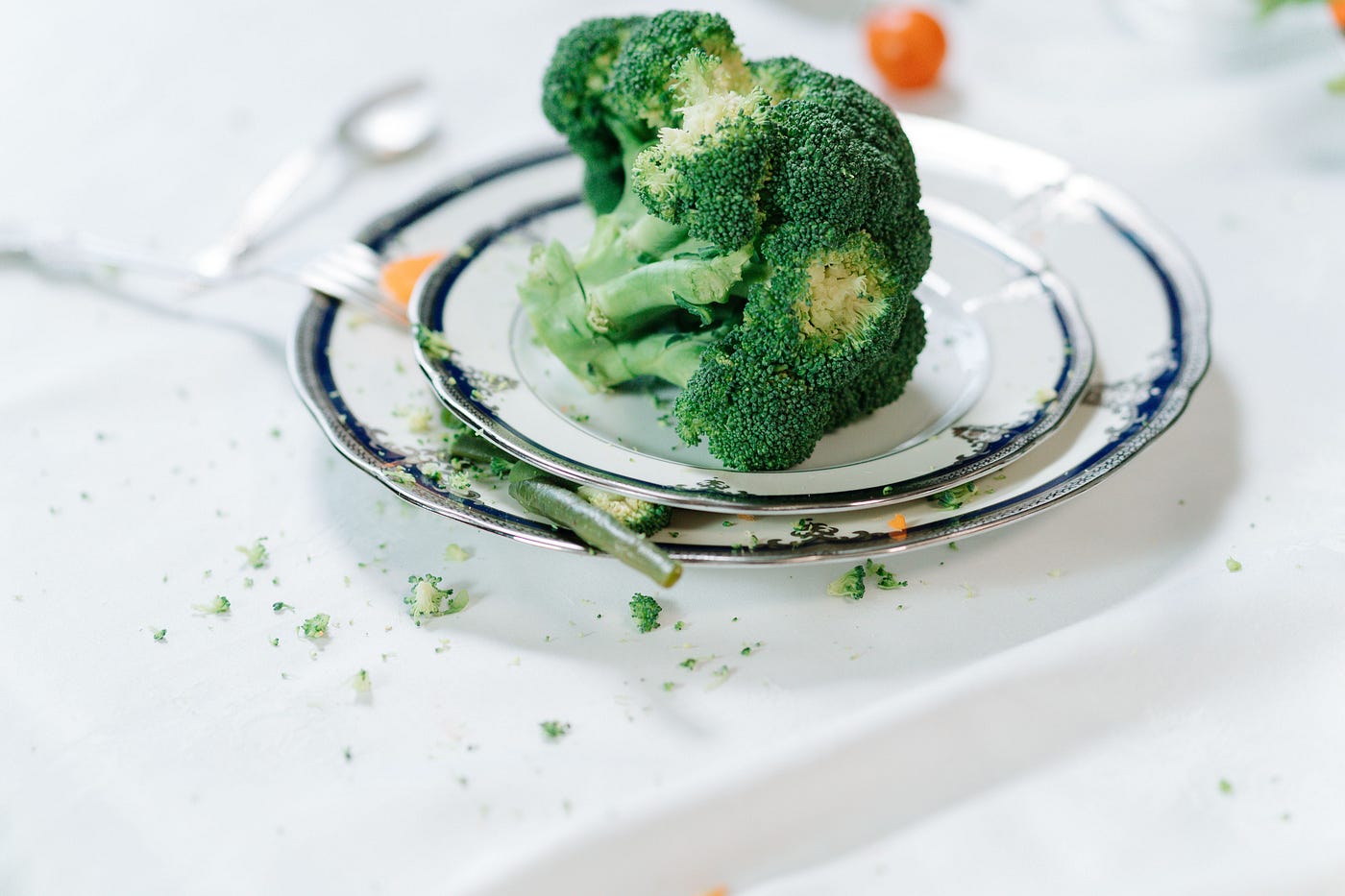 Baby Refusing to Eat Solid Foods? The Science and Strategy Behind the Dinner Table Battle