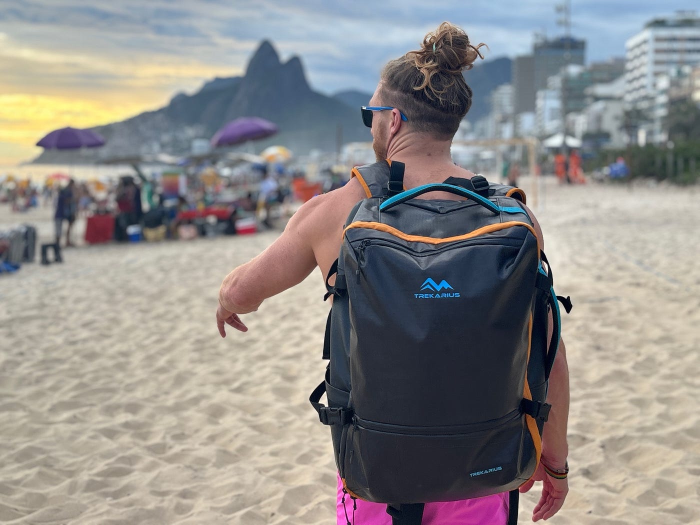 Why Experienced Travelers Are Quietly Switching to One Backpack