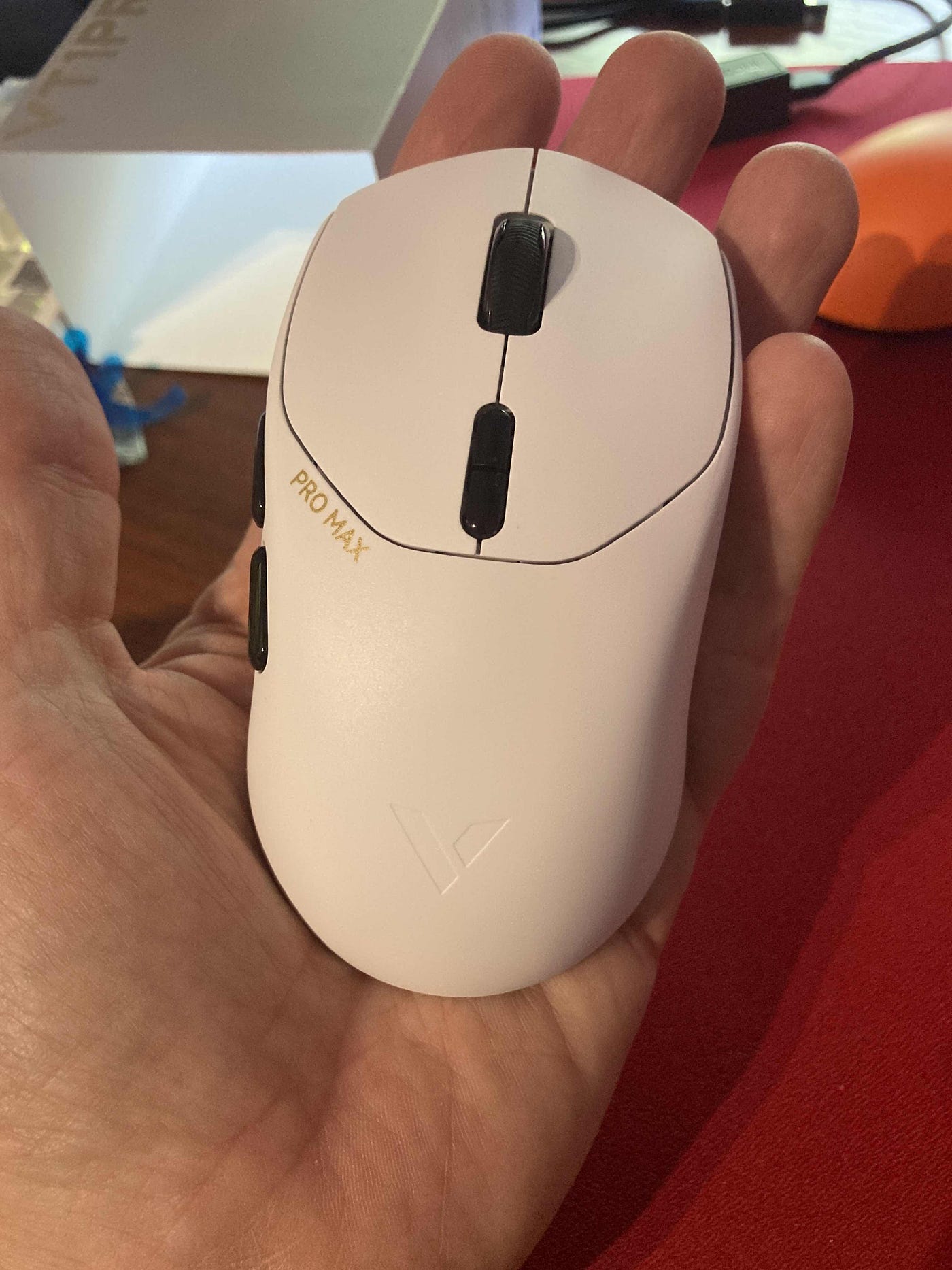 Rapoo VT1 Pro Max — a banger gaming mouse with PAW 3950 that no