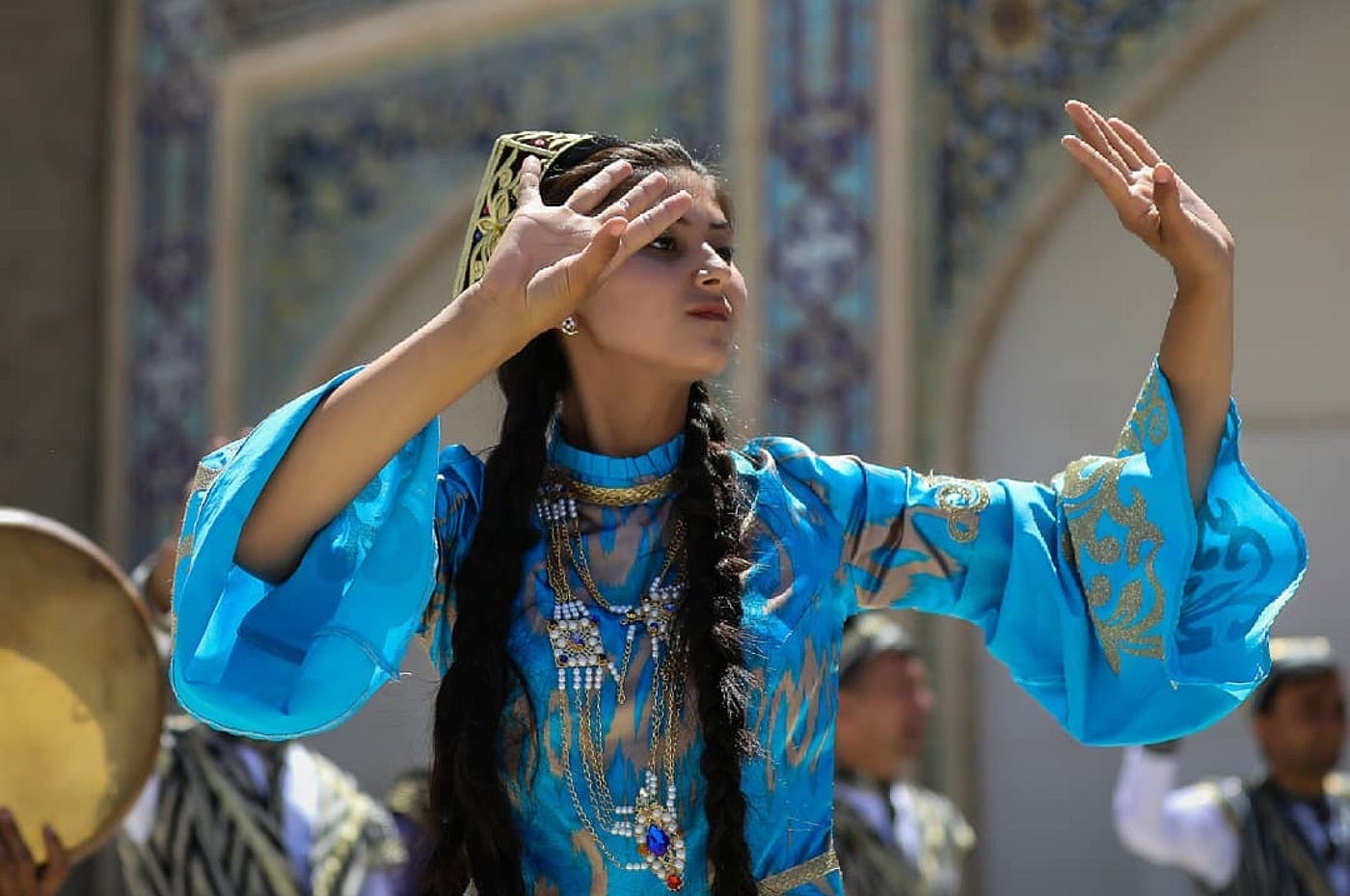 Donne Uzbekistan. DONNE UZBEKISTAN | by Via della Seta | Medium