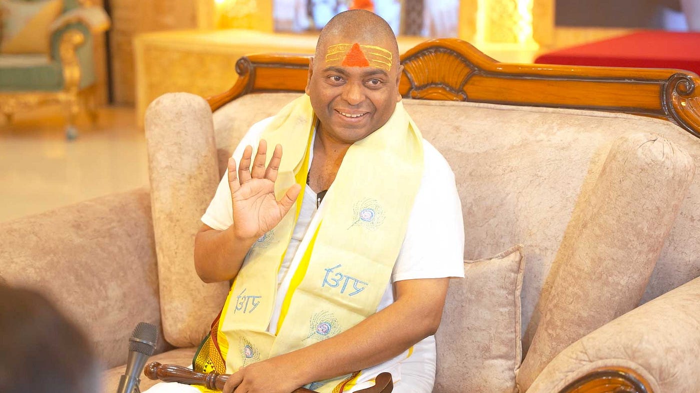 How to Identify a True Guru? — Why You Should Stay Away from Fake Gurus