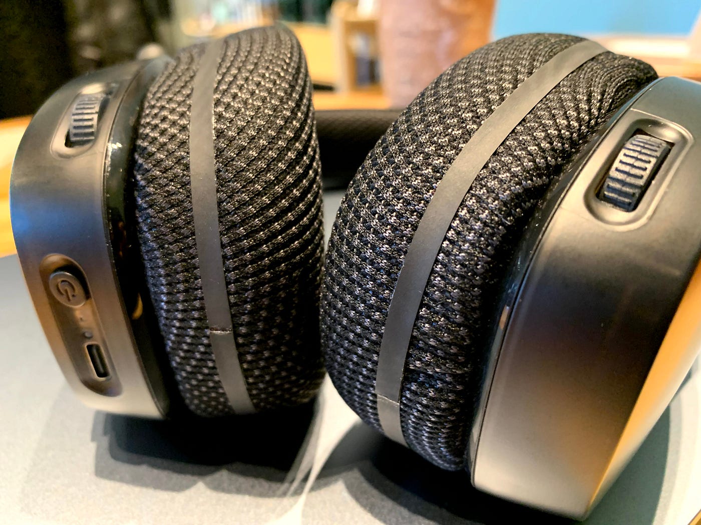 Roccat Syn Pro Air Wireless PC Gaming Headset Review | by Alex