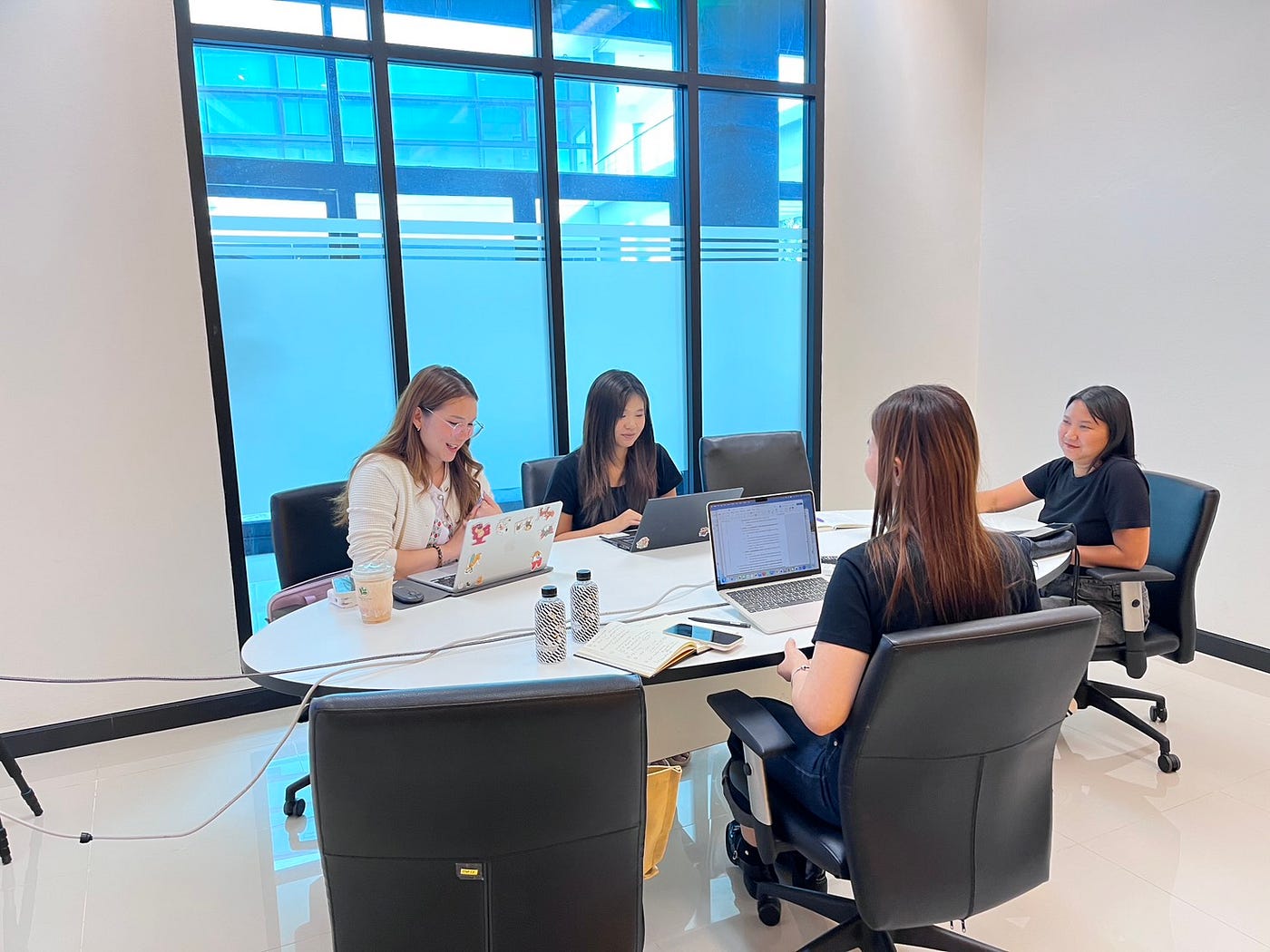 ชีวิตของ BA ประชุมตลอดไป
