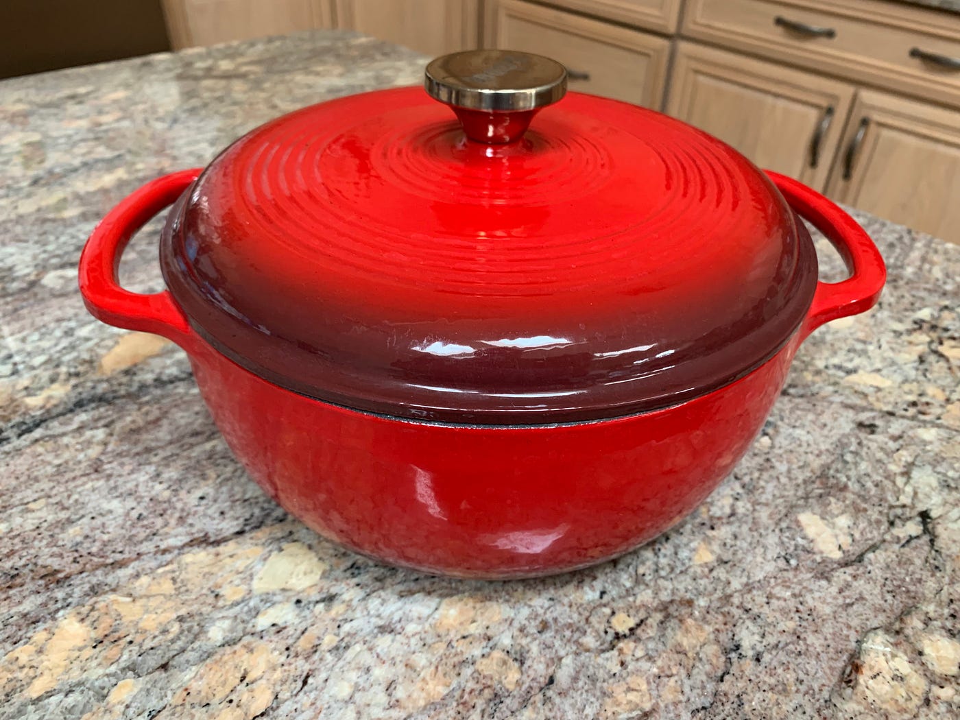 Lodge Color Enamel Cast Iron 6 qt. Dutch Oven - Island Spice Red - Kitchen  & Company