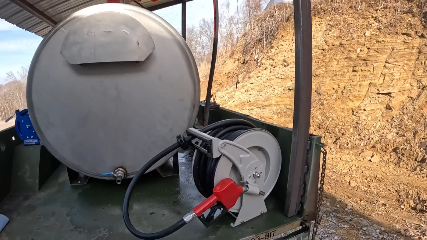 Tired of Spilling Fuel Every Weekend? Here’s What Your Garage Is Missing