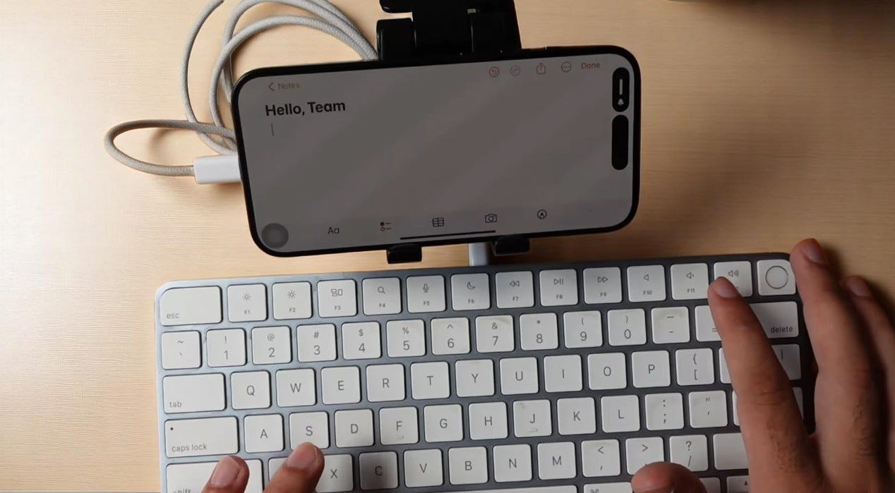 通过 USB-C 接口将键盘与 iPhone 配合使用
