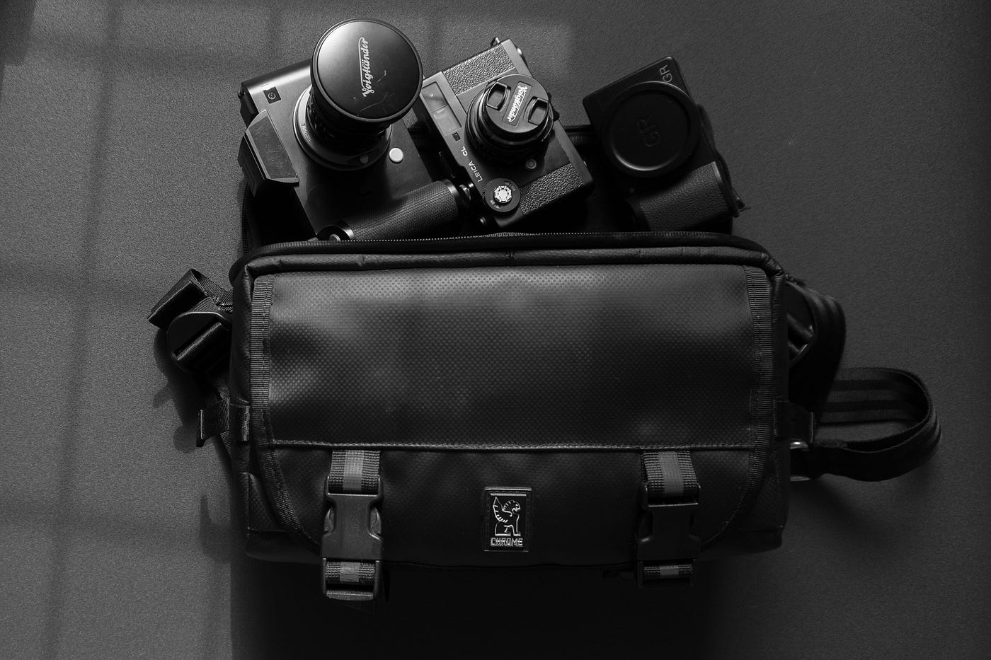 Chrome Industries Niko Sling 2.0 — Camera Bag Review | by Toro Elmar |  Medium