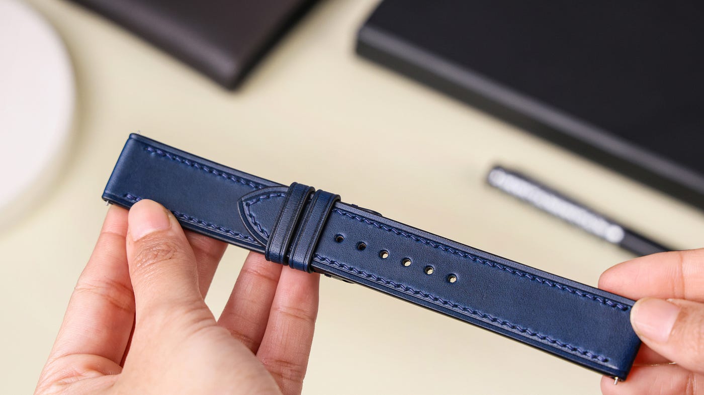 Image showing LoopNLock’s Midnight Blue Leather Strap