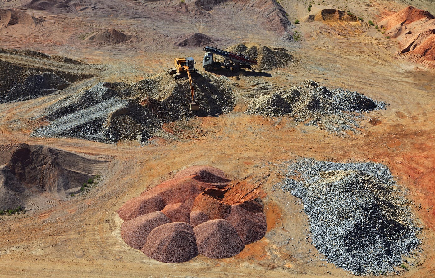 Rare Earth Markets Gain Importance as Demand Rises Across EV and Electronics Supply Chains