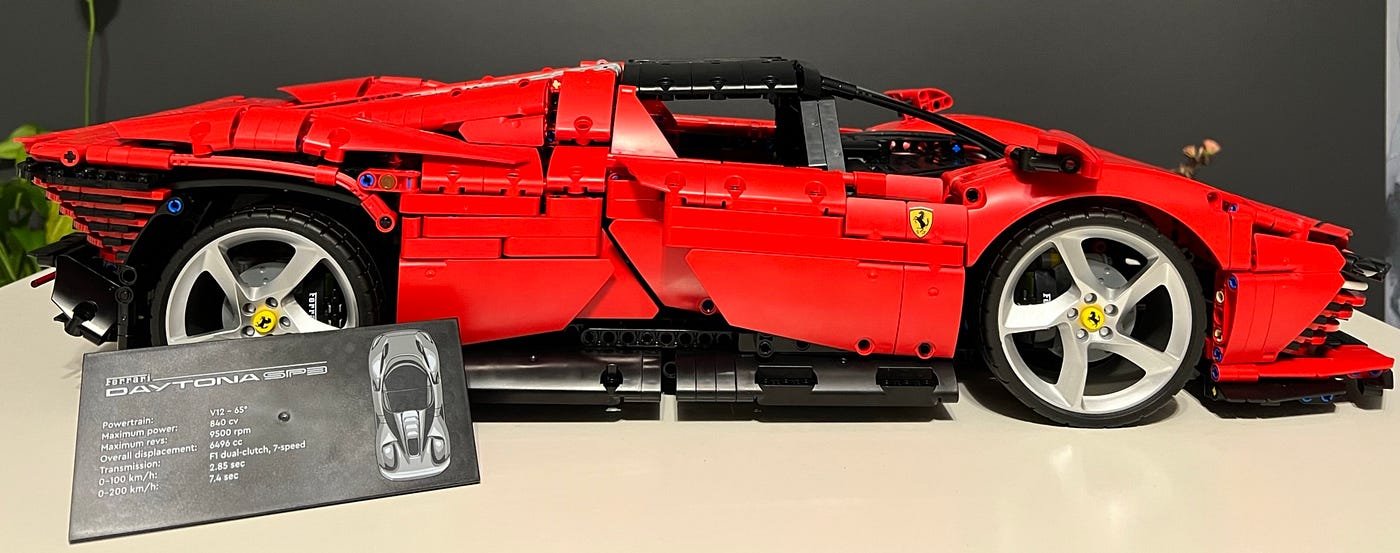 Looks awesome, but inside LEGO Technic 42143 Ferrari Daytona SP3  detailed building review part 1 