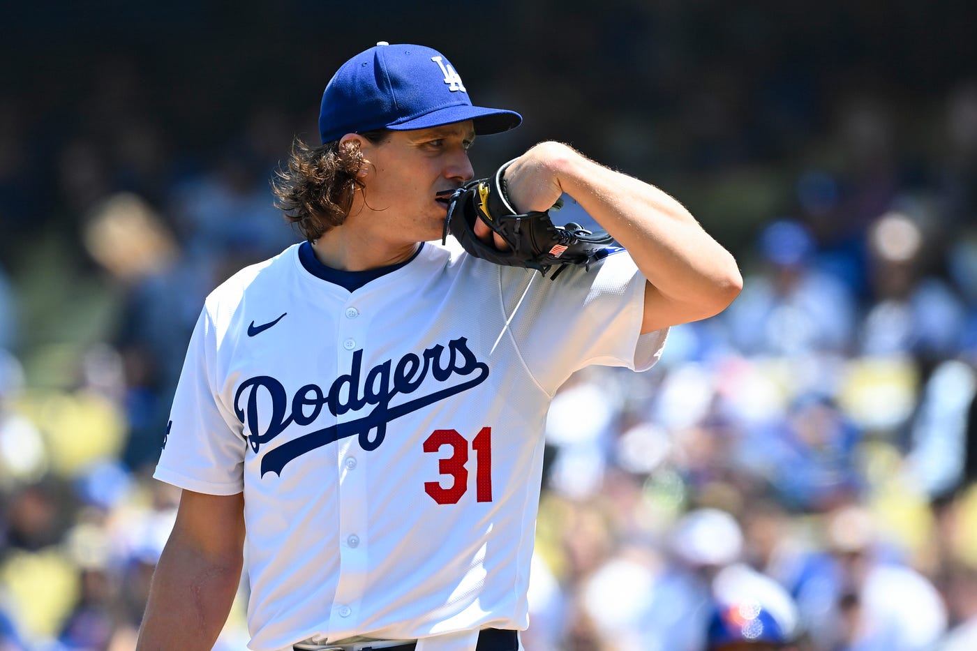 タイラーグラスノー　ボブルヘッド & Dodger Insider雑誌 From Dodger Insider Magazine: Tyler Glasnow, Mind over other