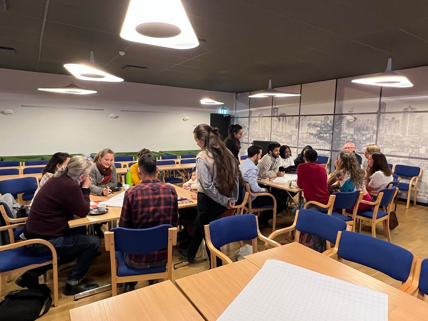 Impressions of our workshop session. Photos by Maria Chiara Camporese (left) and Roxane Bradaczek (right).