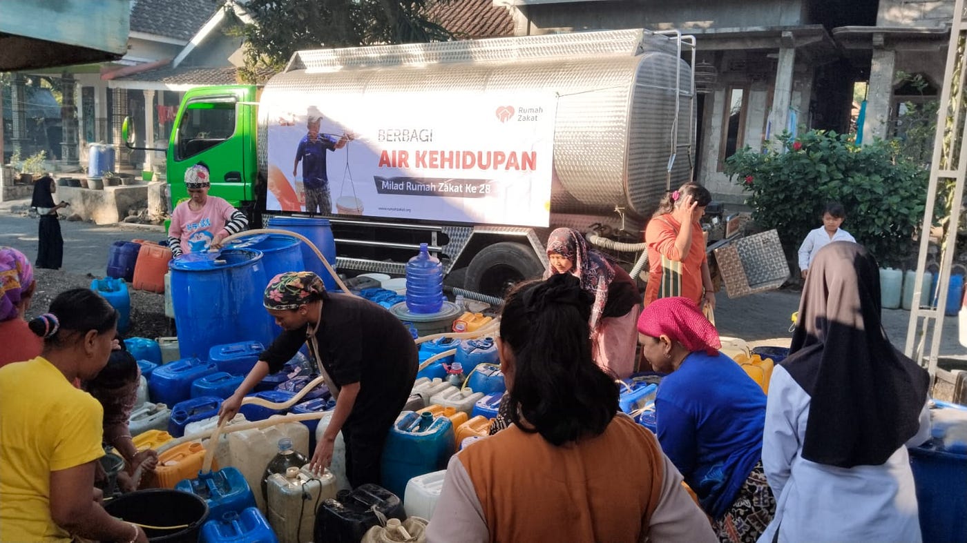 Semarak Milad ke-28, Rumah Zakat juga Salurkan Air Bersih untuk 4 Desa kekurangan Air Bersih di…