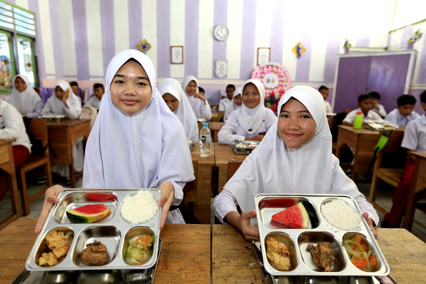 Makan Bergizi Gratis: Baik atau Buruk?