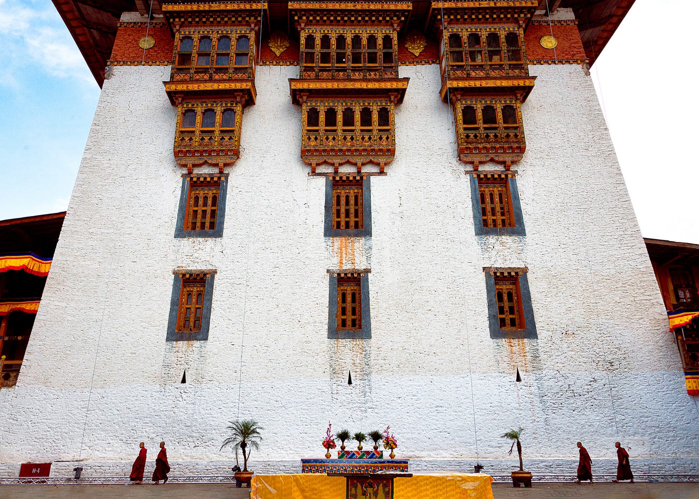 BHUTAN 2/2