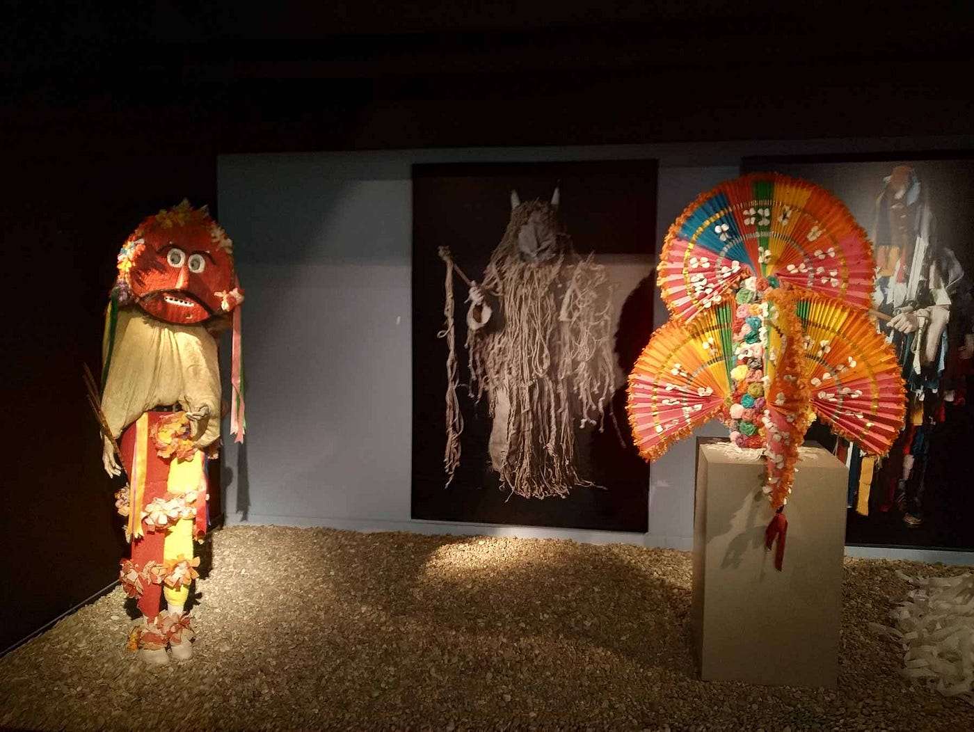 Disfraz del Zangarrón de Montamarta en el Museo Etnográfico de Castilla y León | MECyL.