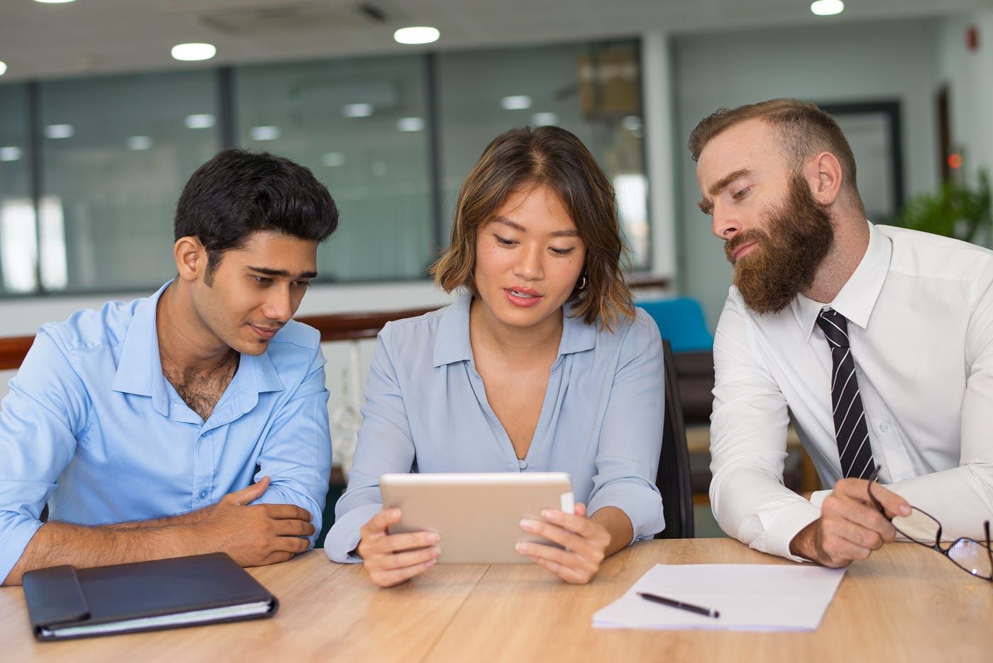 Why Enterprises Choose Offshore Teams for Application Modernization