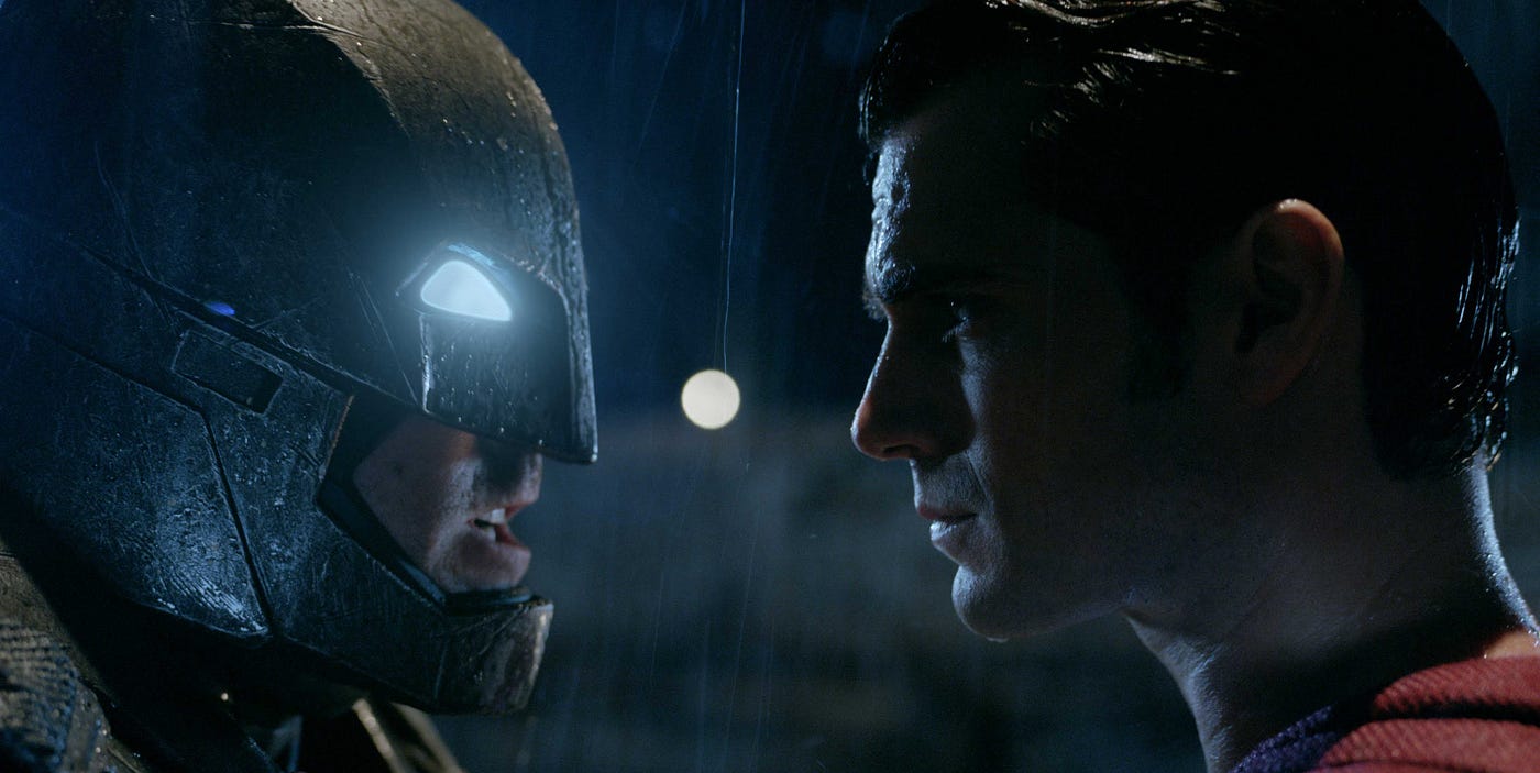 La lucha de dos iconos: Lo bueno, lo malo y quizá lo feo de  #BatmanvSuperman | by Aglaia Berlutti | Medium