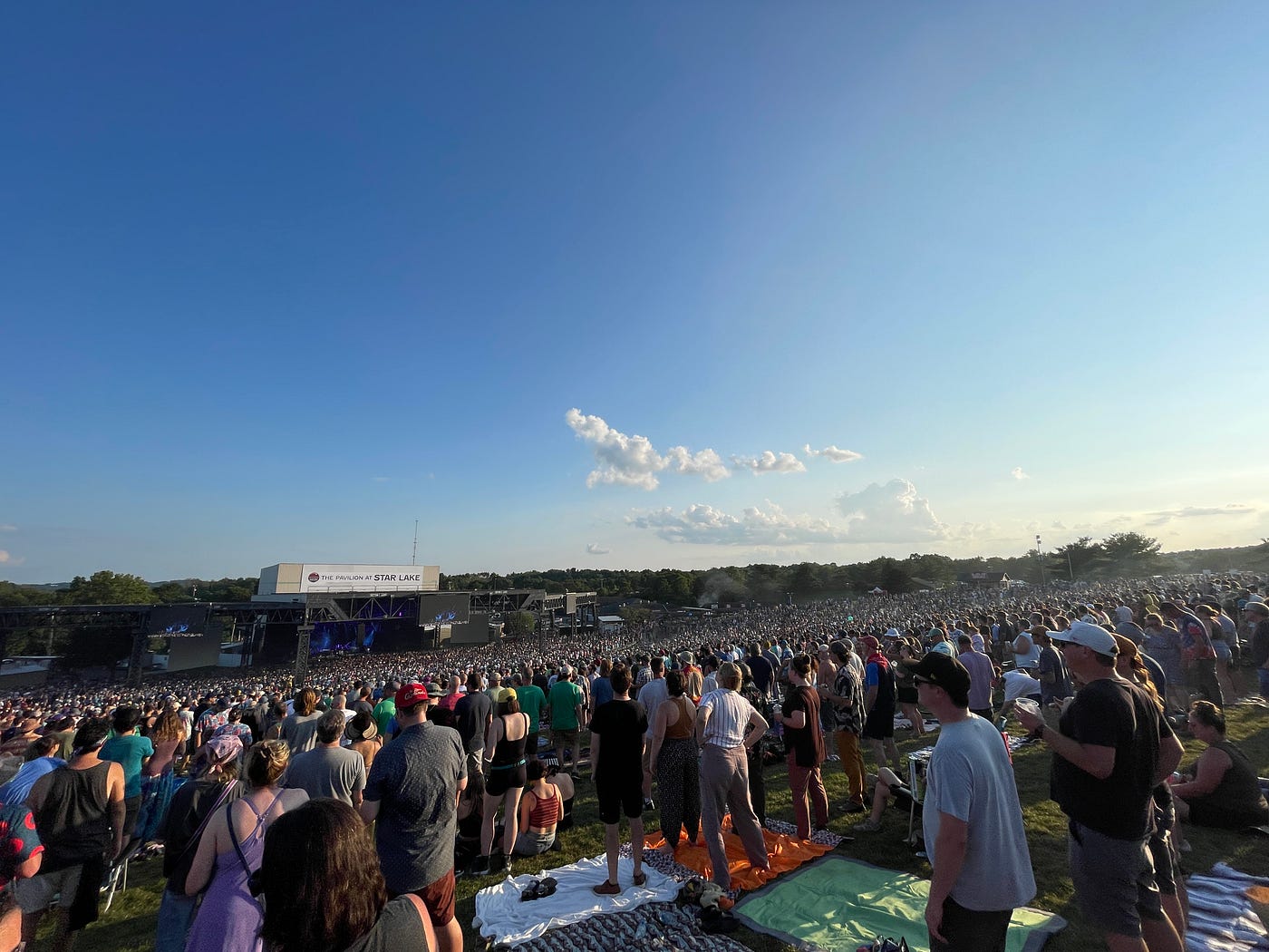 Syracuse Amphitheater Lights and Sound Show