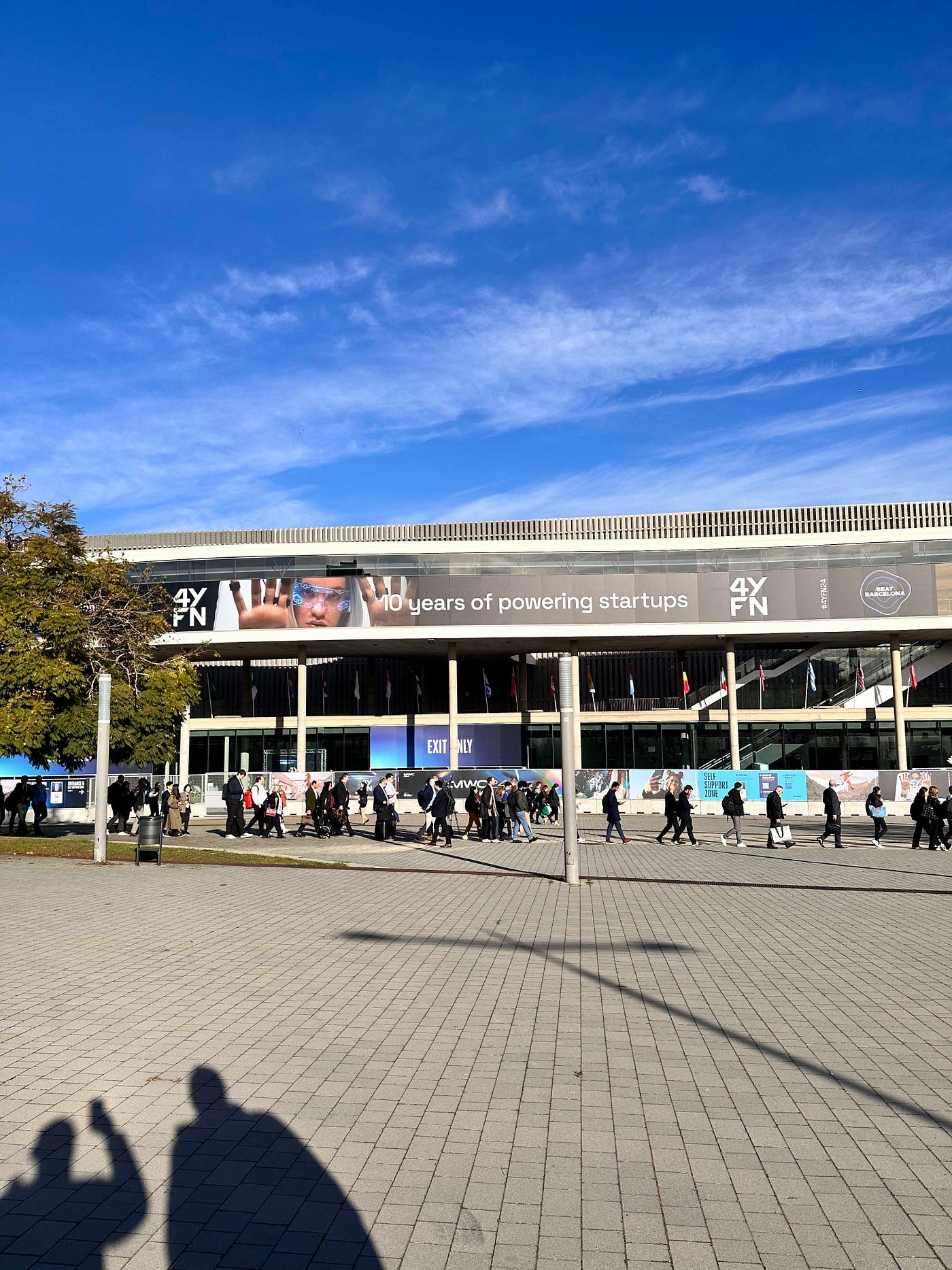 AI at Mobile World Congress (MWC) 2024: My Adventures in Hype Hunting (and Finding Actual Gems)