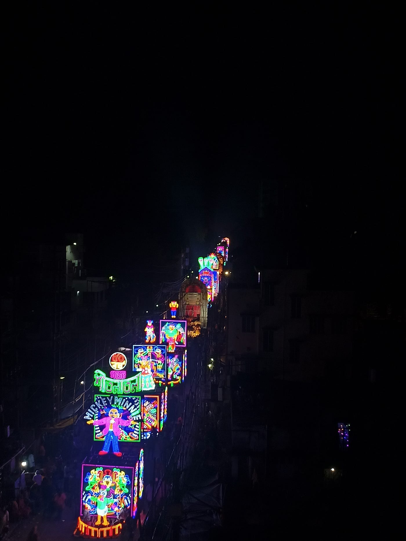 Lined up trucks with creative lighting in Chandannagar / Photo by the author