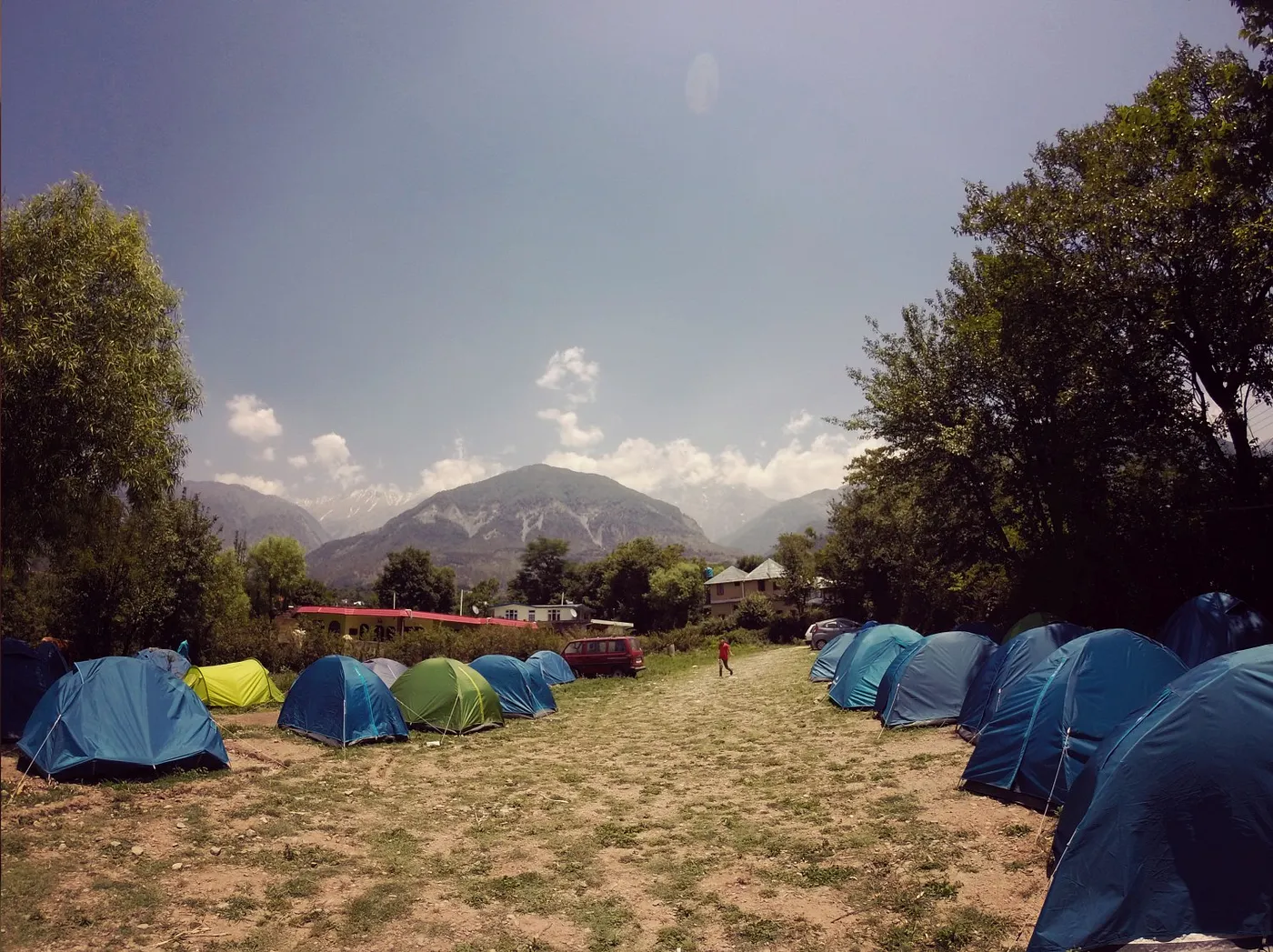 First experience of living in tents for an extended period of time. (Image courtesy: Sahil Thappa ekprayogblog.wordpress.com)