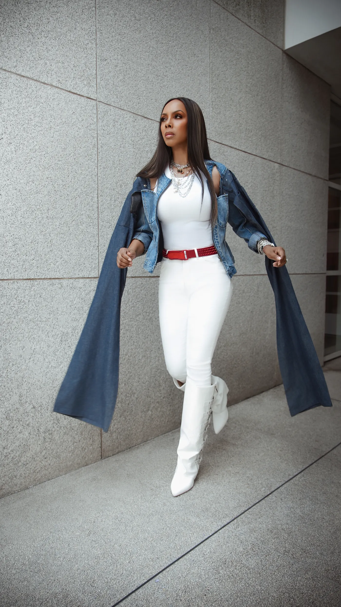 Raquel Riley Thomas Cosmopolitan Canada