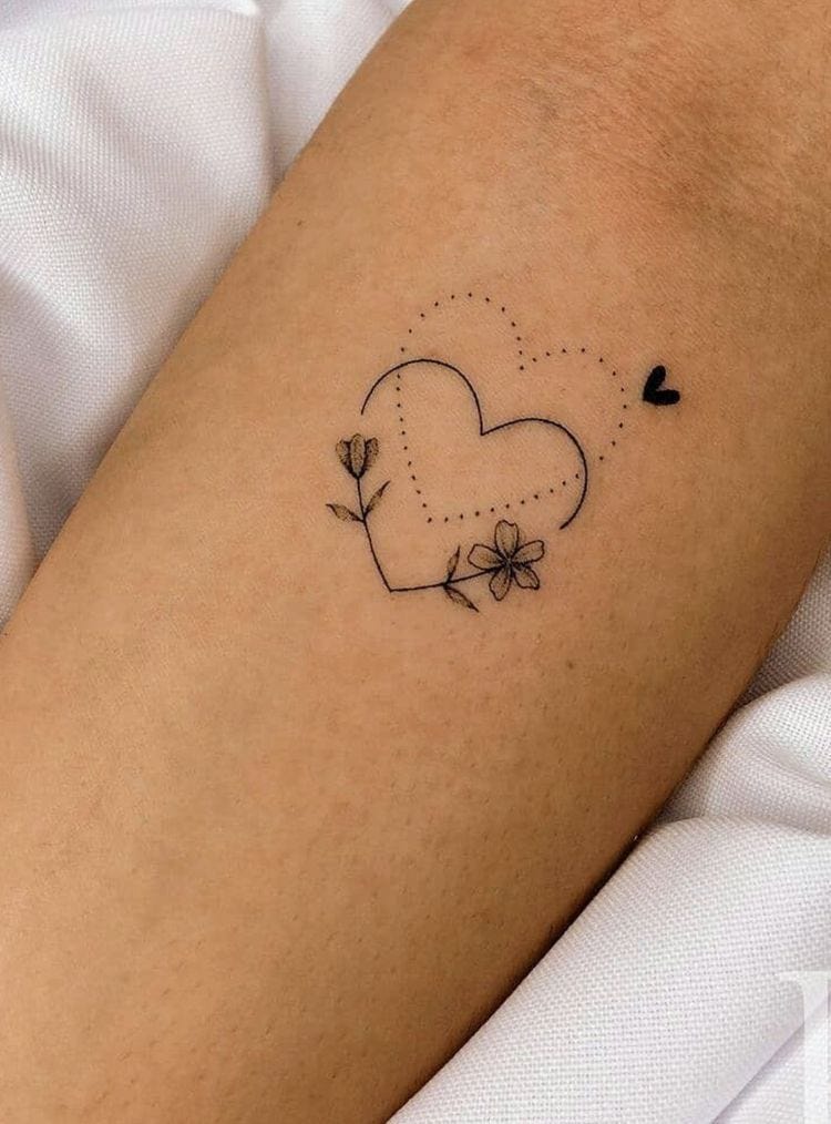 Top 10 simple tattoo designs. 1 . simple heart tattoo — This design… | by  angelina | Medium