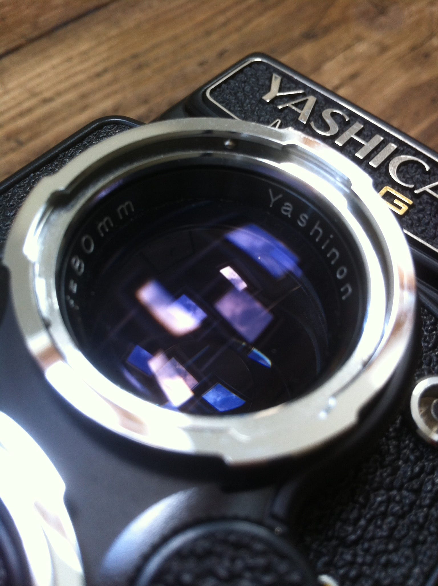 ジャンク FUJIFILM GA645Zi Professional Camera Geekery: Fujifilm GA645Zi - Japan Camera Hunter