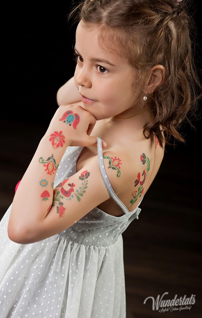 Тату для детей мальчиков. Бенджамин ллойд татуировки детям. Тату 9 лет. Татуировки для детей мальчиков. Татуировки для детей девочек.