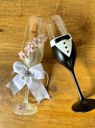 Bridal Toasting Flutes: Sipping in Style on Your Special Day