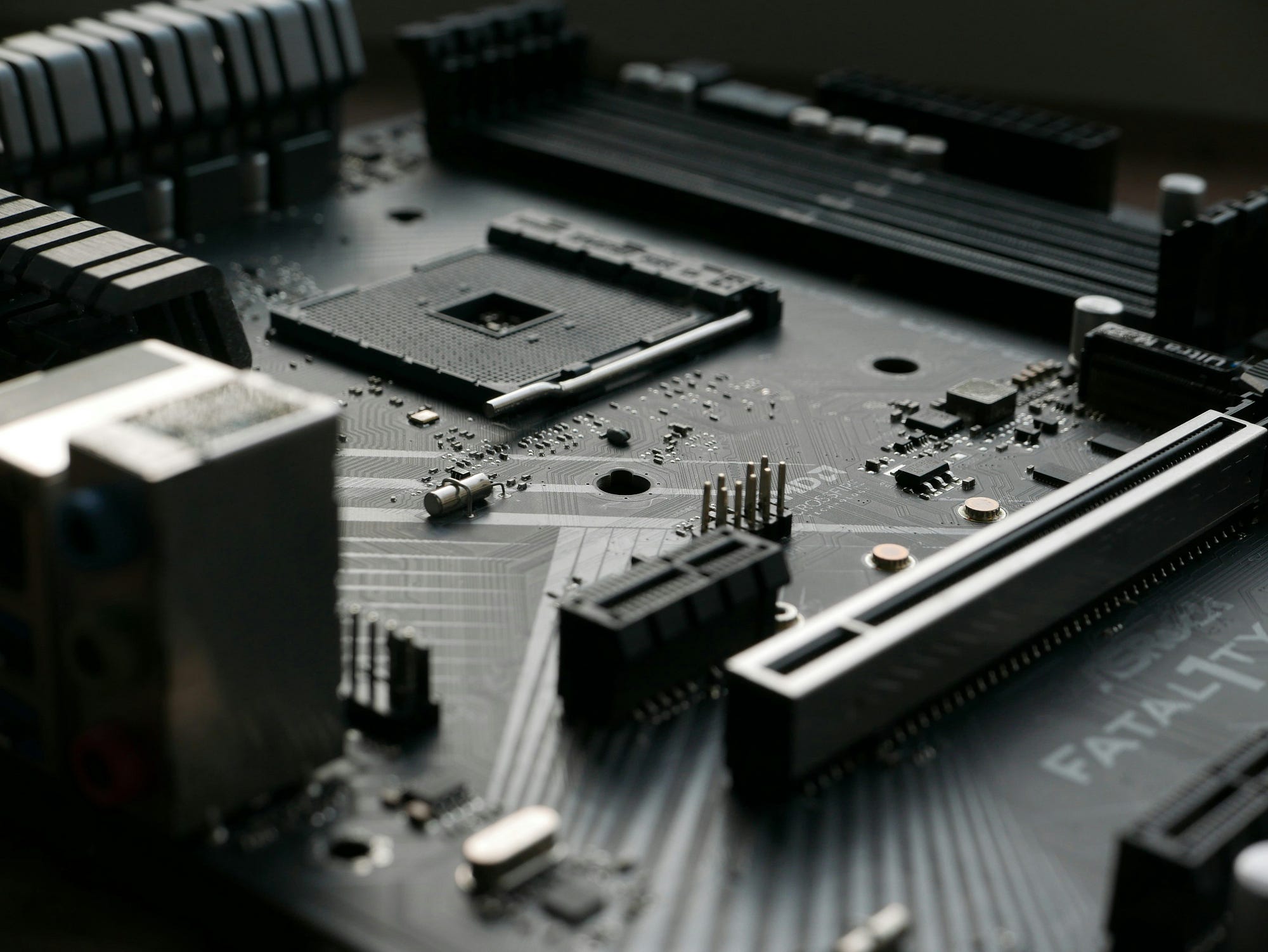 Best Motherboard for Ryzen 7 7700X (2026 Buyer's Guide) | by