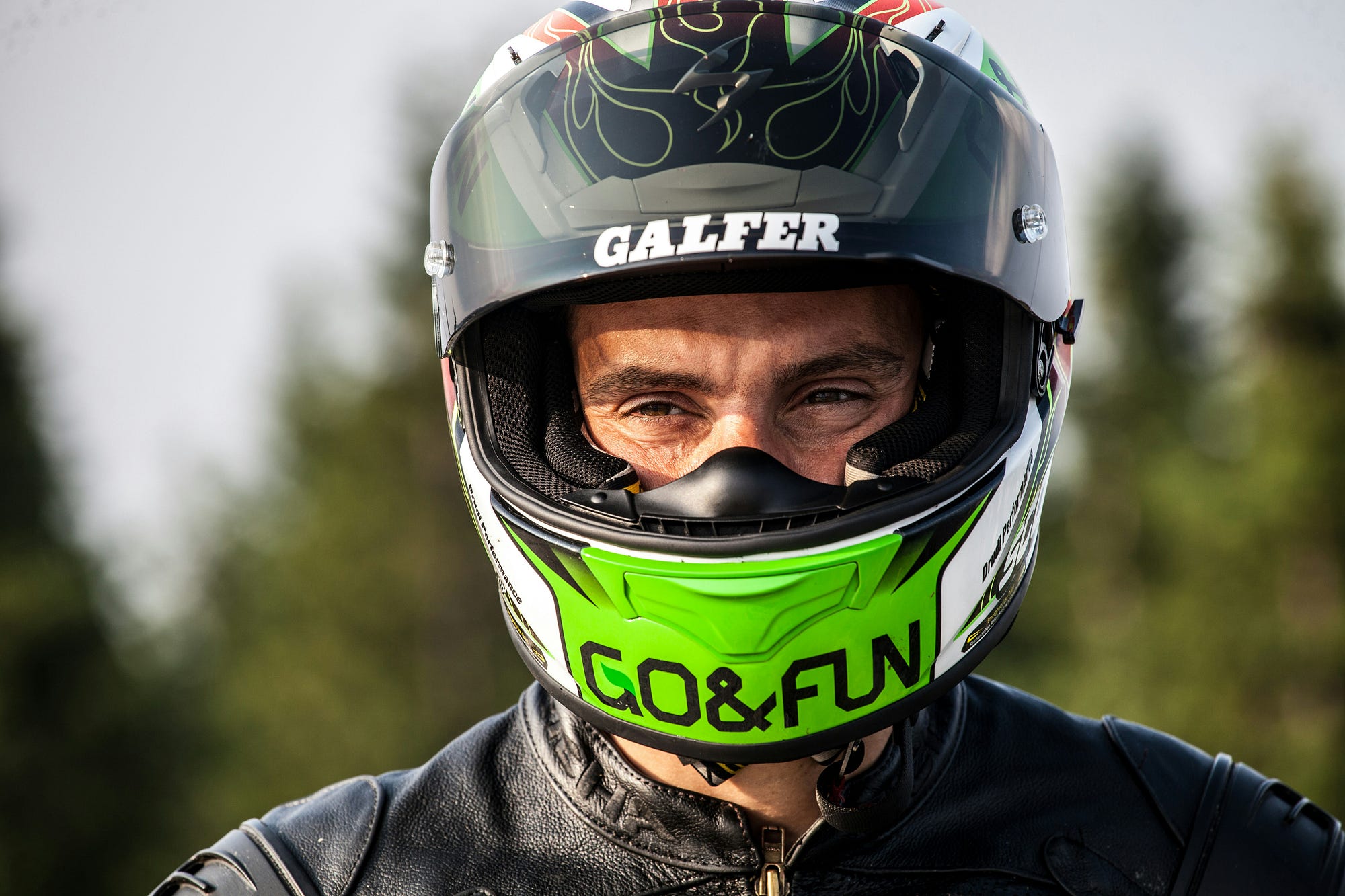 custom color motorcycle helmets Custom Painted Street Bike Helmets: Top 10 Stunning Picks 2025