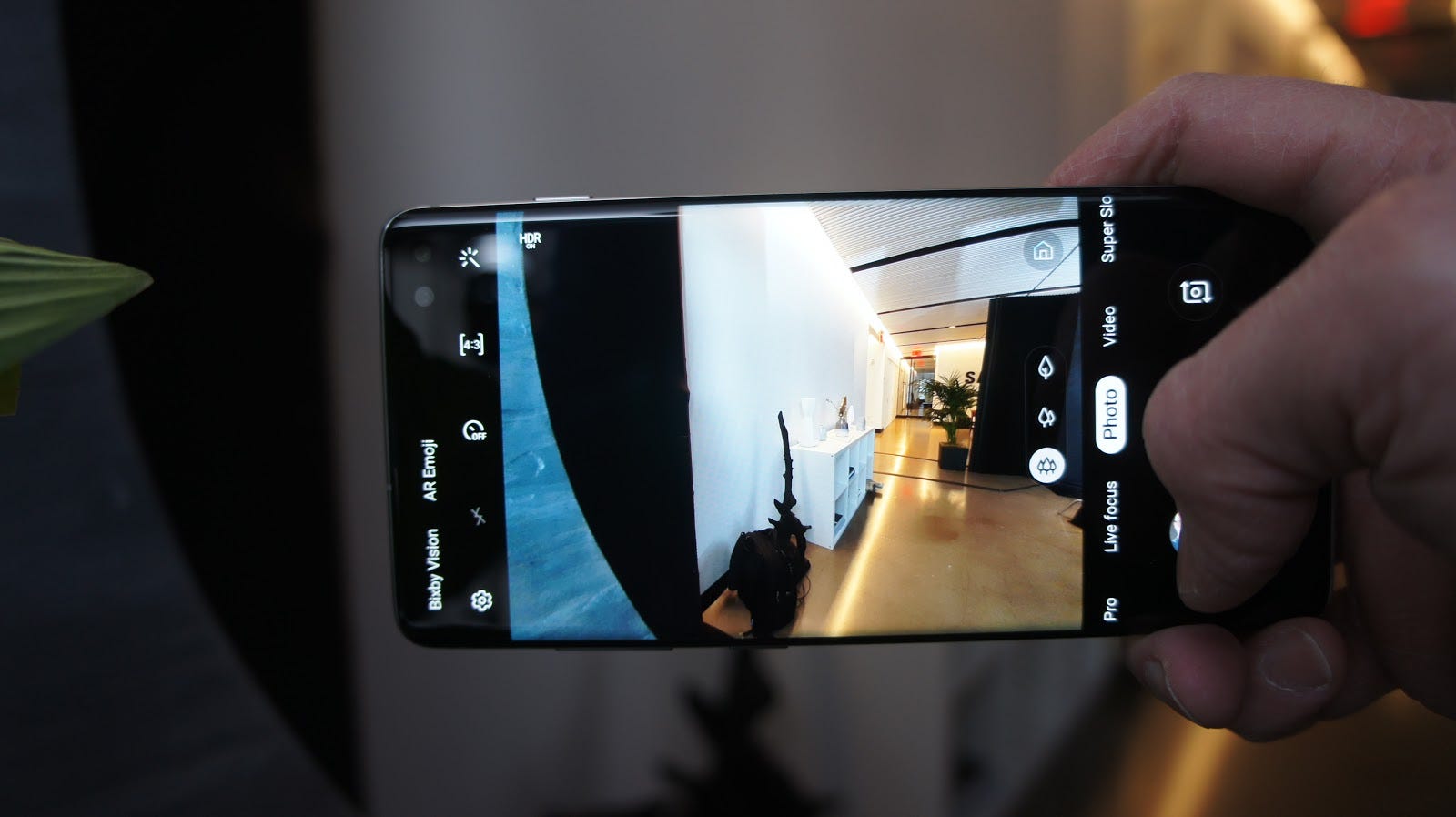 Galaxy Note 10 Exclusive Reveals Quad Camera, 5G Ambitions