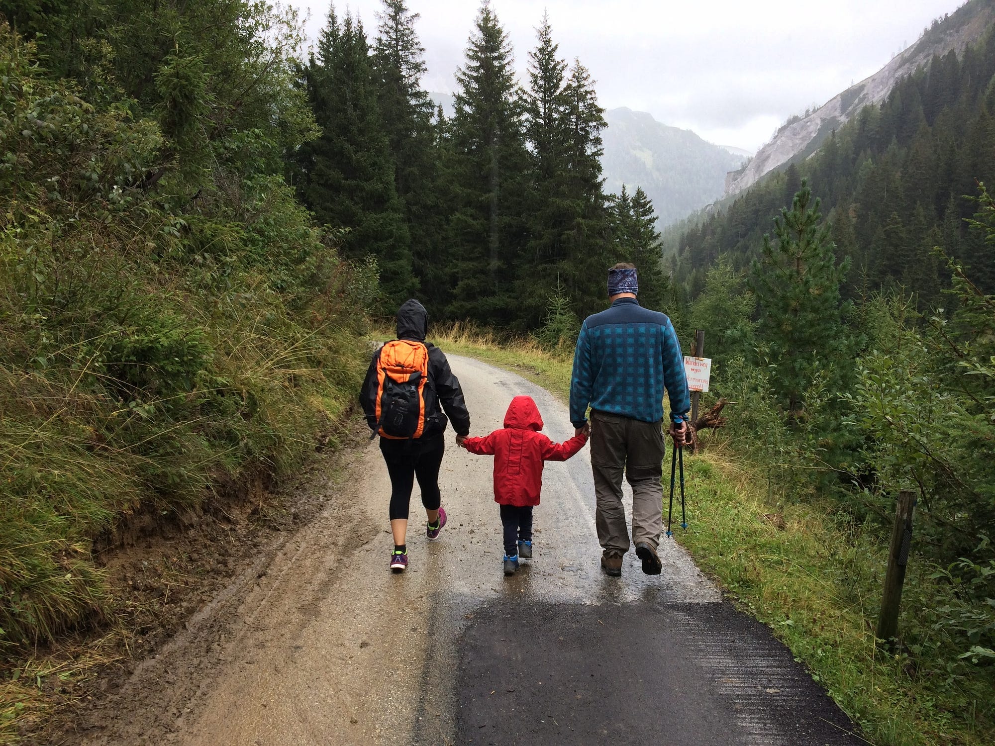 Guide to Planning a Summer Hiking Adventure for Kids and Teens in