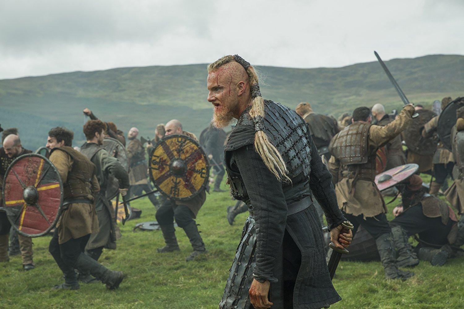 Vikings: Afinal, existe a possibilidade de Rollo ser realmente pai