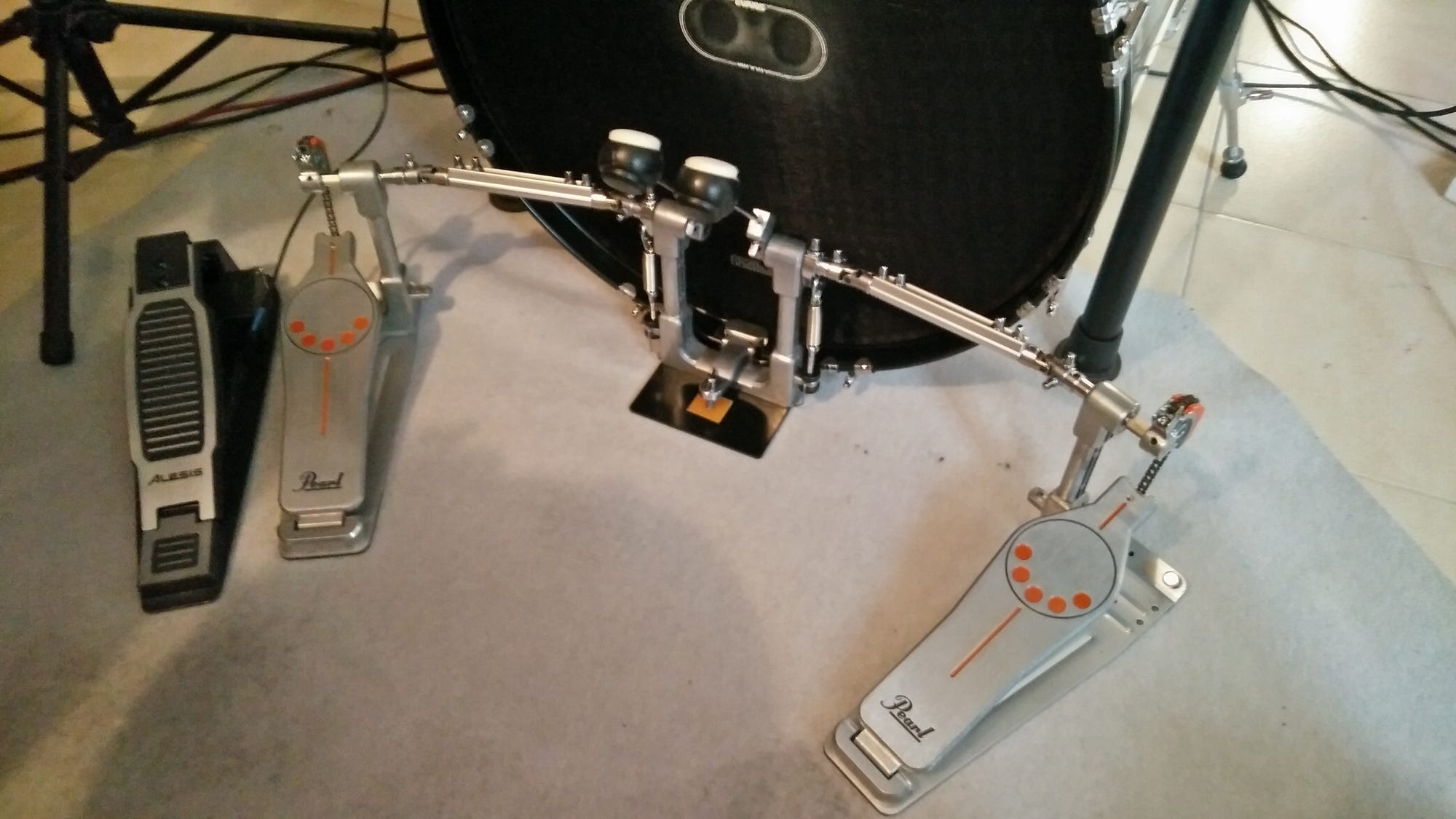 My DIY e-drum: off-set style symmetrical “middle” pedal | by Paolo  Pustorino | Medium